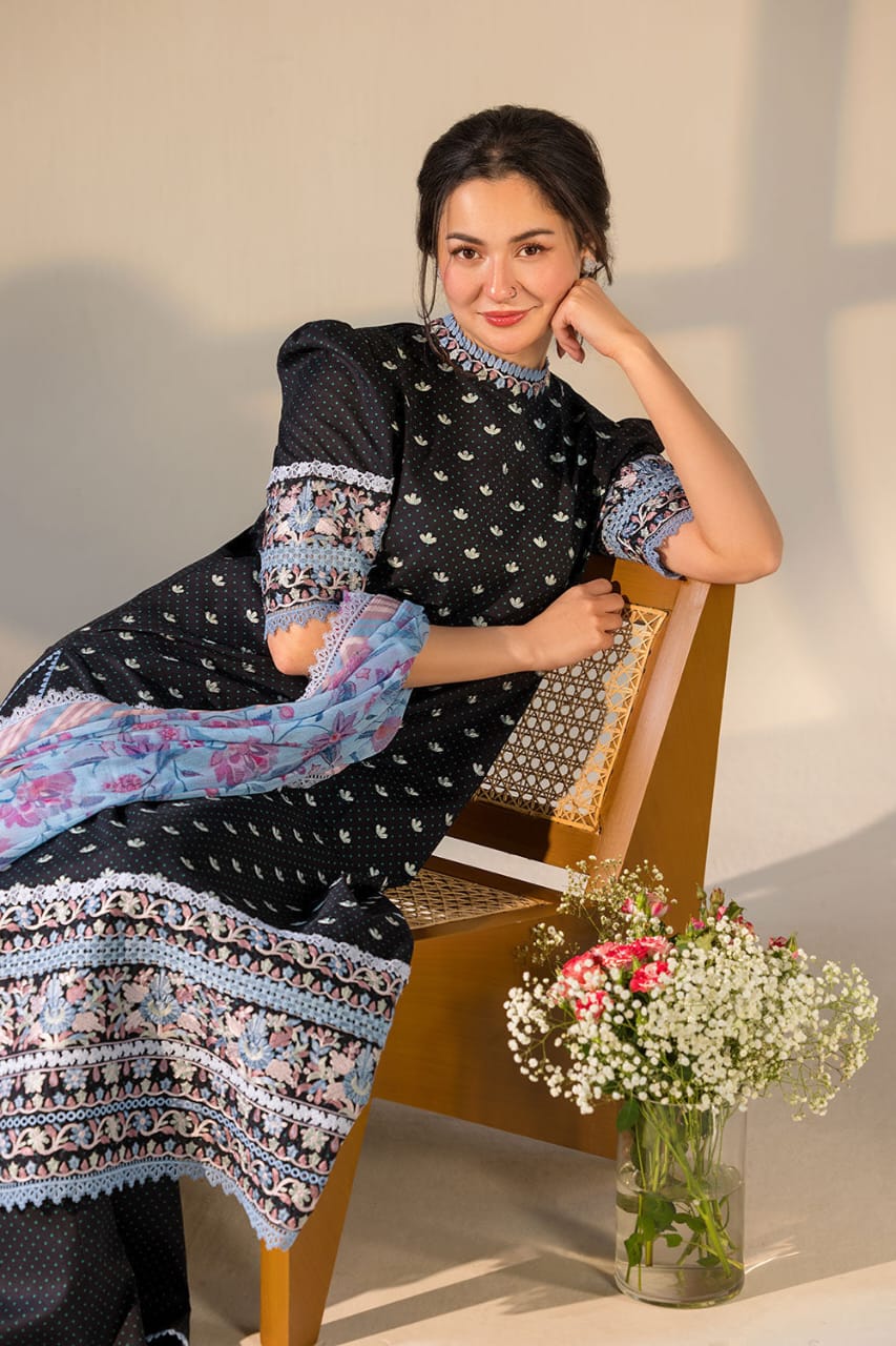 Urge Summer Collection – Heavy Embroidered Airjet Lawn 3-Piece Suit